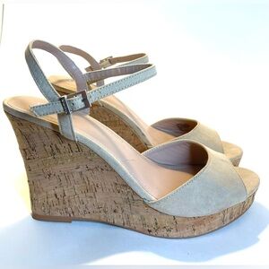 Charles David Lambert Cork Platform Wedge in Nude Size 11M